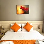 Limon Bed & Breakfast 3*