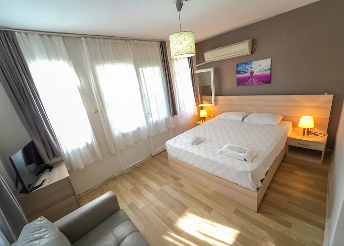 Limon Bed & Breakfast 3*