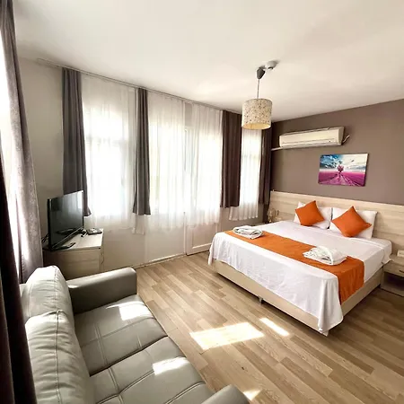 Bed & Breakfast Limon Foça