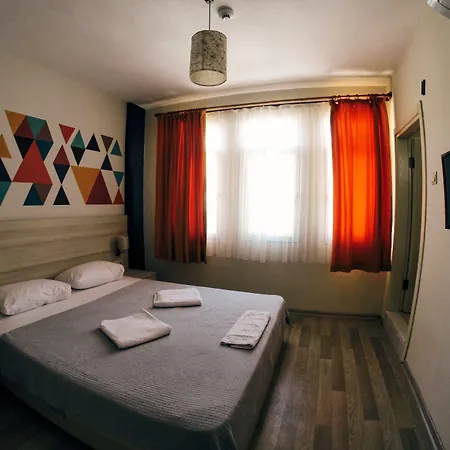 Bed & Breakfast Limon Foça